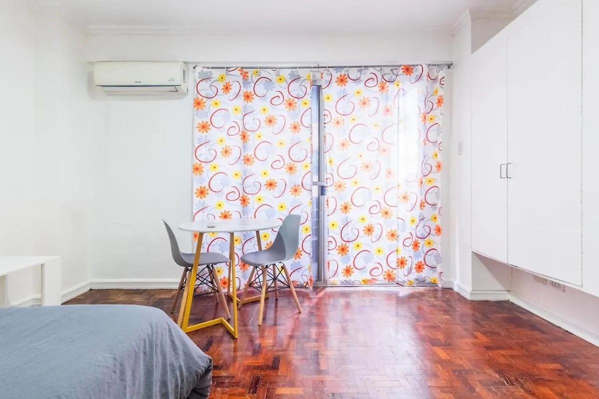 Stylish Hip Studio In The Heart Of Poblacion, Manila